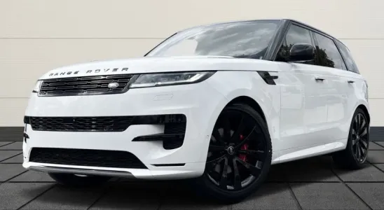 Land Rover Range Rover Sport D300 R-Dynamic =NEW= Black Pack/Panorama Гаранция