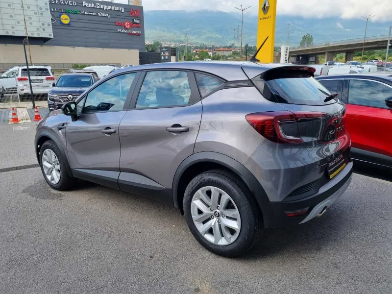 Renault Captur Tce 140 EDC Image 4