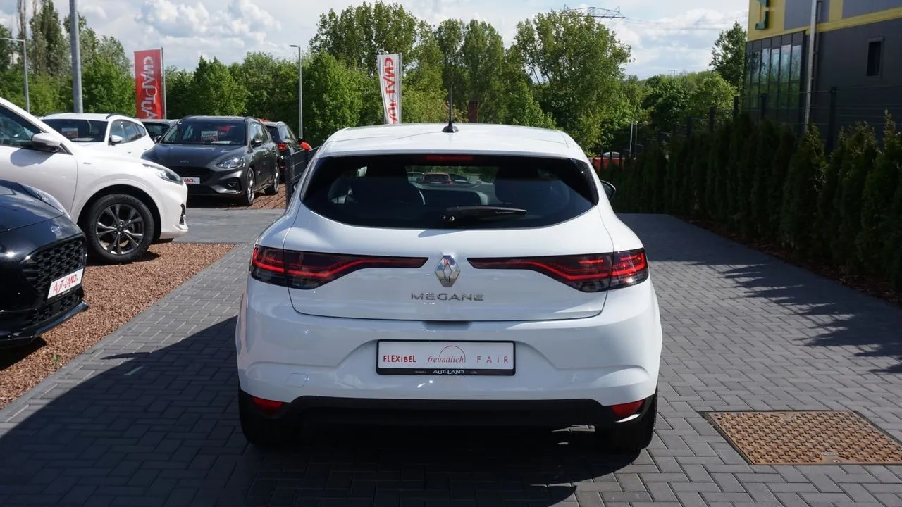 Renault Megane TCe140 2-Zonen-Klima...  Image 3