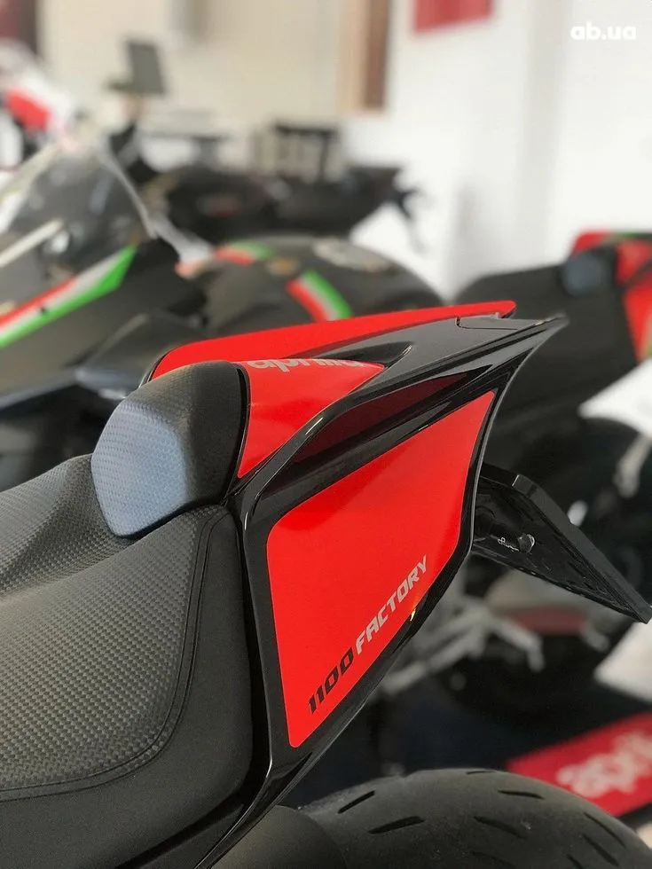 Aprilia Tuono Image 3